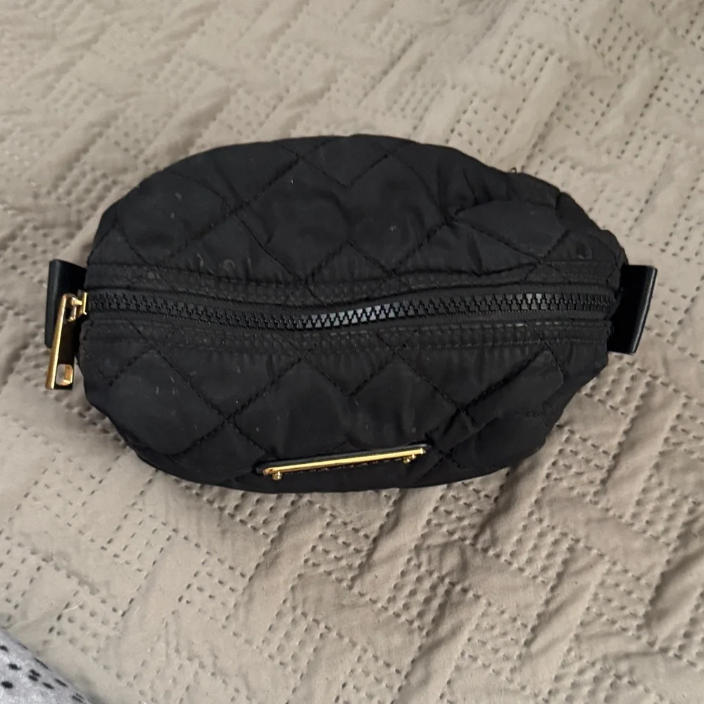 Marc Jacobs Quilted Black Pouch - Picture 8 of 9
